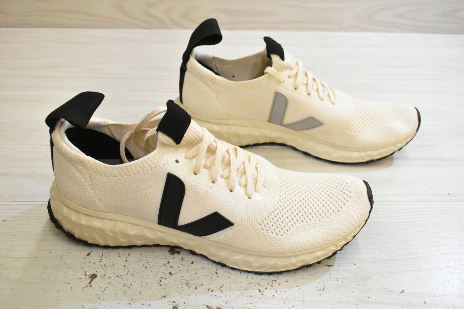 veja mens size 12