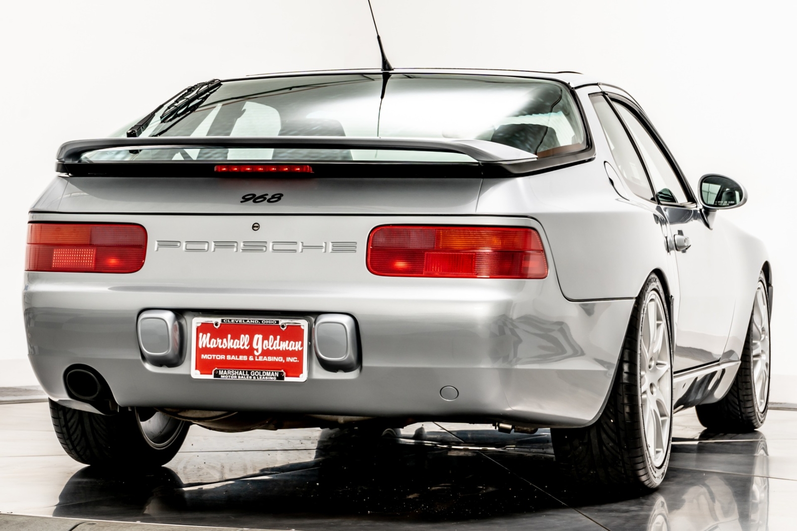 1992 Porsche 968 Coupe 3.0l I4 236hp 225ft. Lbs. 6-speed Manual - Used