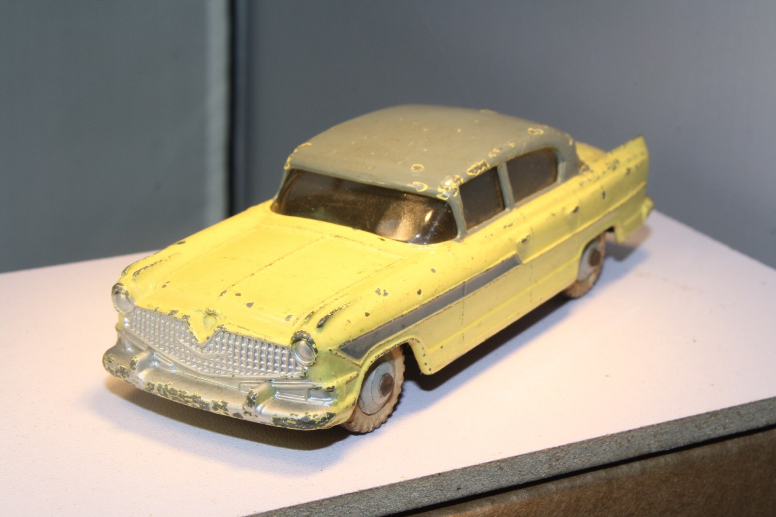 美品レア　DINKY TOYS HUDSON COMMODORE ミニカー Dinky 171, Hudson Commodore Sedan - Free Price Guide & Review