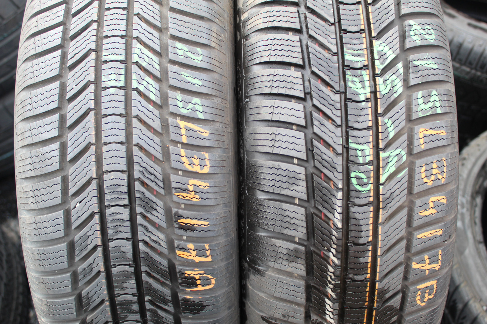 215 65 17 Continental, Winter, M+S, 99H, x2 A Pair 7.8mm (F1_tyres) FO L3417