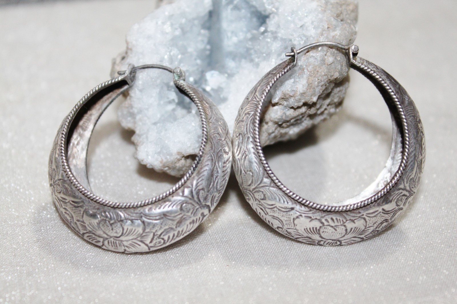 Southwestern VINTAGE Sterling Silver Floral Etched 2