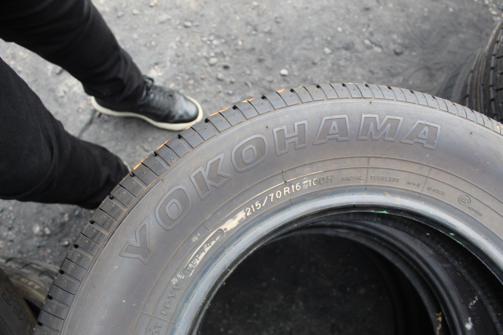 New 215 70 16 Yokohama, Geolander GO33, 100H, x1 Tyre (F1_tyres) L3716