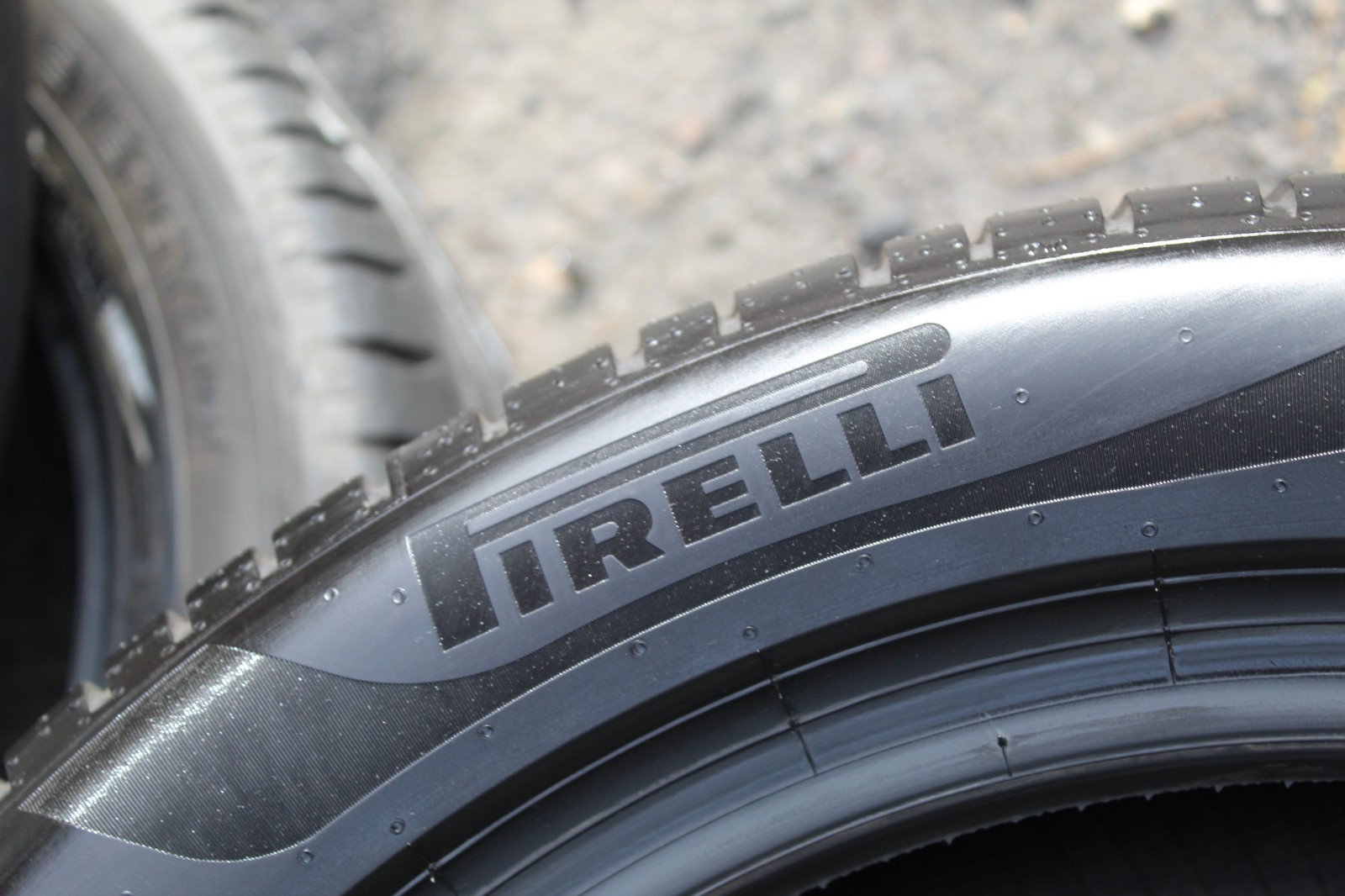 New 225 50 18 Pirelli, Cinturato P7, 95W, x1 Single Tyre (F1_tyres) L3937