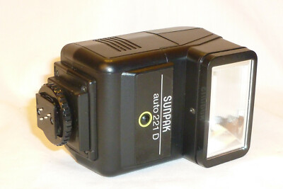 SUNPAK AUTO 221 D FLASH for Nikon 35mm slr cameras *
