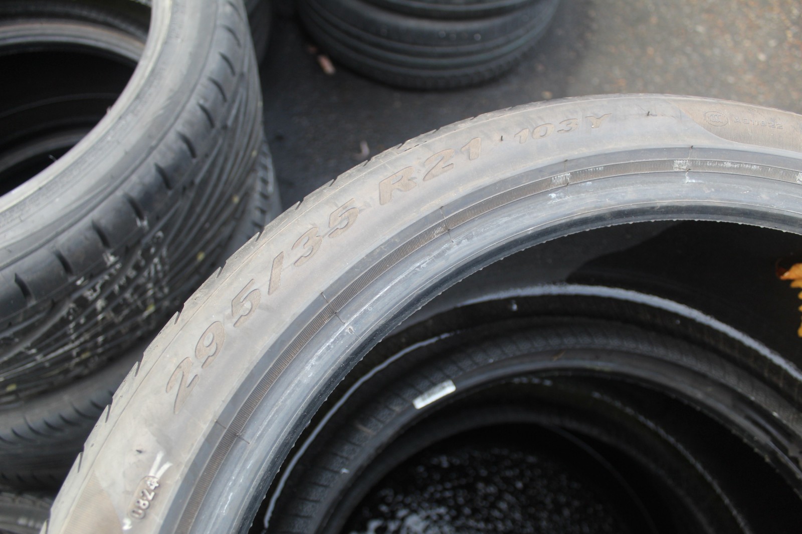 295 35 21 Pirelli, P Zero TM, 107Y, x2 A Pair 6.0mm (F1_tyres) L3864