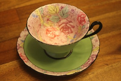 SHELLEY rose Swansea Lace Gainsborough shape green chintz TEA CUP SAUCER  11302