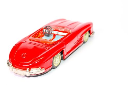 B.C.BANDAI CITROEN DS 19 White Tin Toy Car Automobile B.C.BANDAI CITROEN DS 19 White Tin Toy Car Automobile