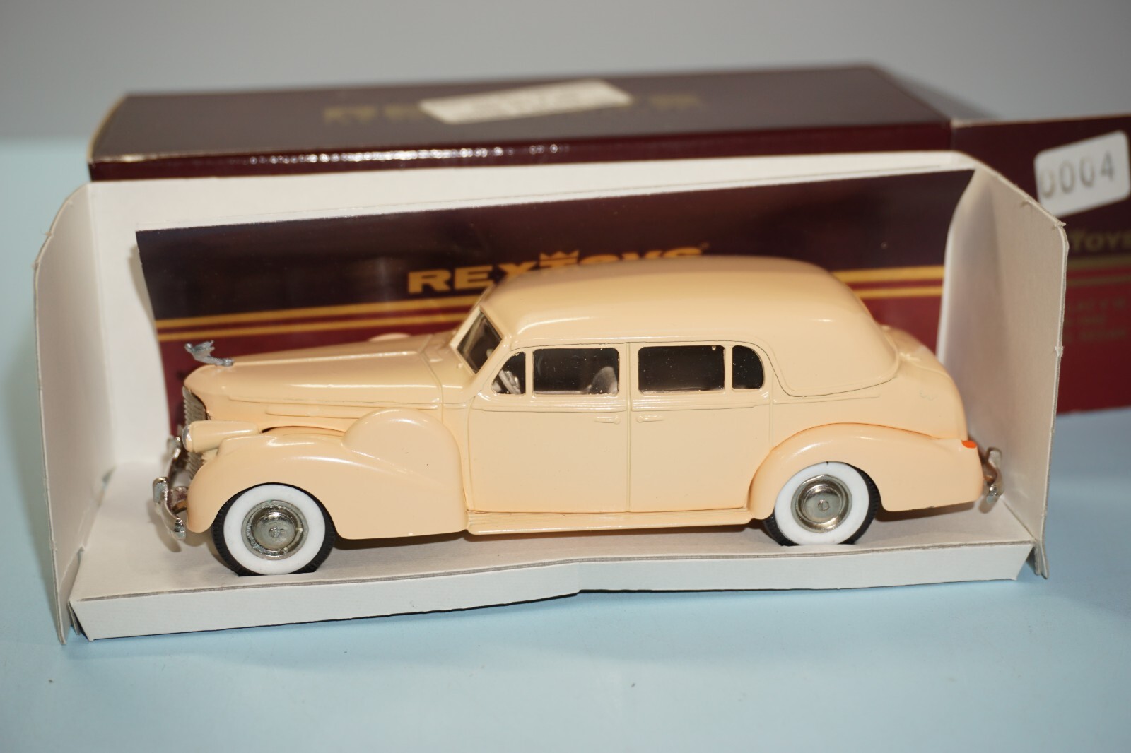 行列のできるレビュー商品、集めました。高評価アイテム REXTOYS Cadillac V16 1938 - 1940 Formal Sedan | eBay 自動車