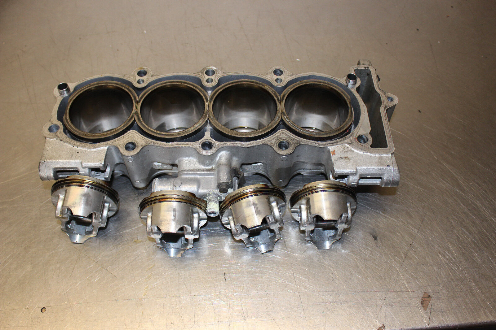 Kawasaki Zx 6R Ninja Cylinder + Piston E1/2 | eBay Kawasaki Zx 6R Ninja Cylinder + Piston E1/2 | eBay