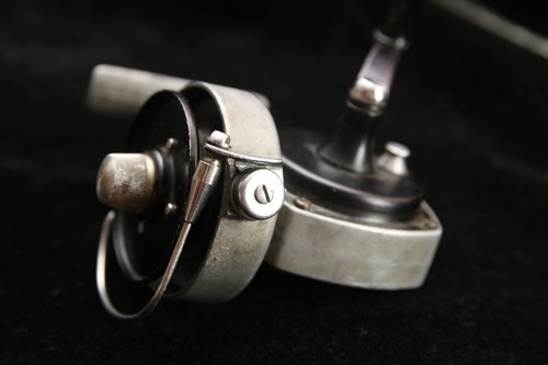 Bronson - Comet Fishing Reel, No. 2400B | eBay Bronson - Comet Fishing Reel, No. 2400B | eBay