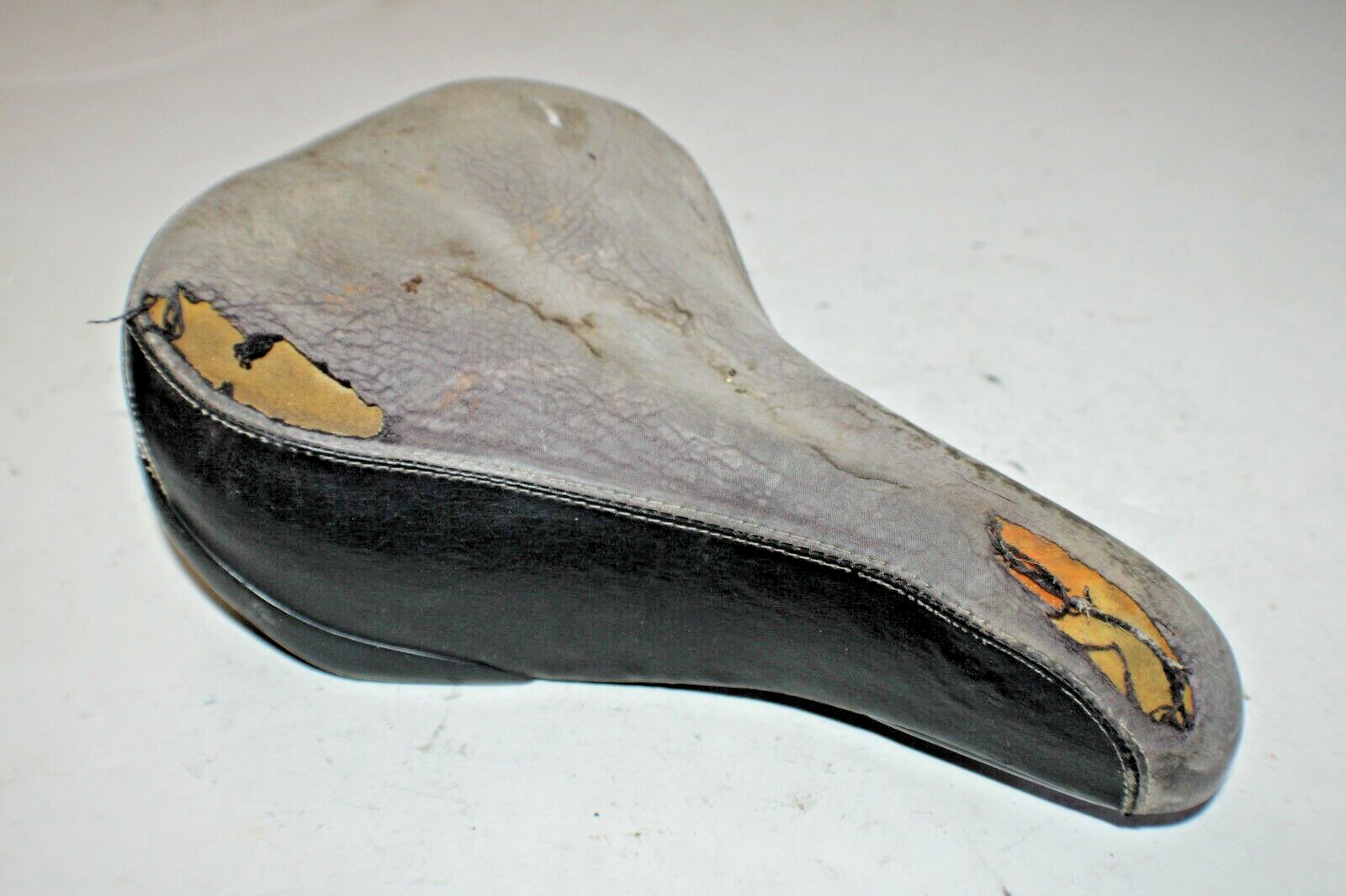 Velo Cruiser Bike Saddle 270/170mm Black/Grey Comfort Hybrid Frugal USA Shipper
