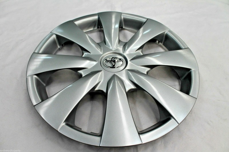 TOYOTA COROLLA HUBCAP ZRE152 HATCH FROM MARCH 07> X 1 ONLY 15" NEW