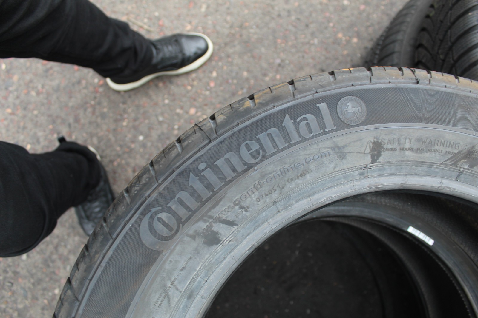 New 205 60 16 Continental, CPC 2, XL, C-Seal, 96H, x1 Tyre (F1_tyres) L3683