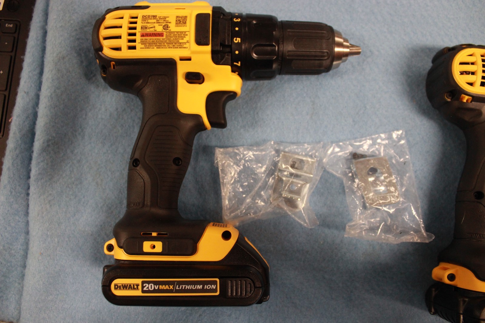 DeWalt Drill & Impact Driver Tool Set w/Batteries, Charger, and Case