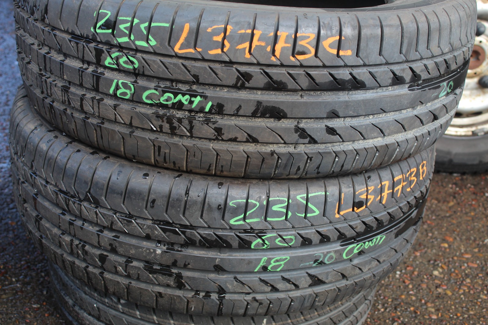 New 235 60 18 Continental, CSC 5, VOL, 103H, x1 Tyre (F1_tyres) L3773