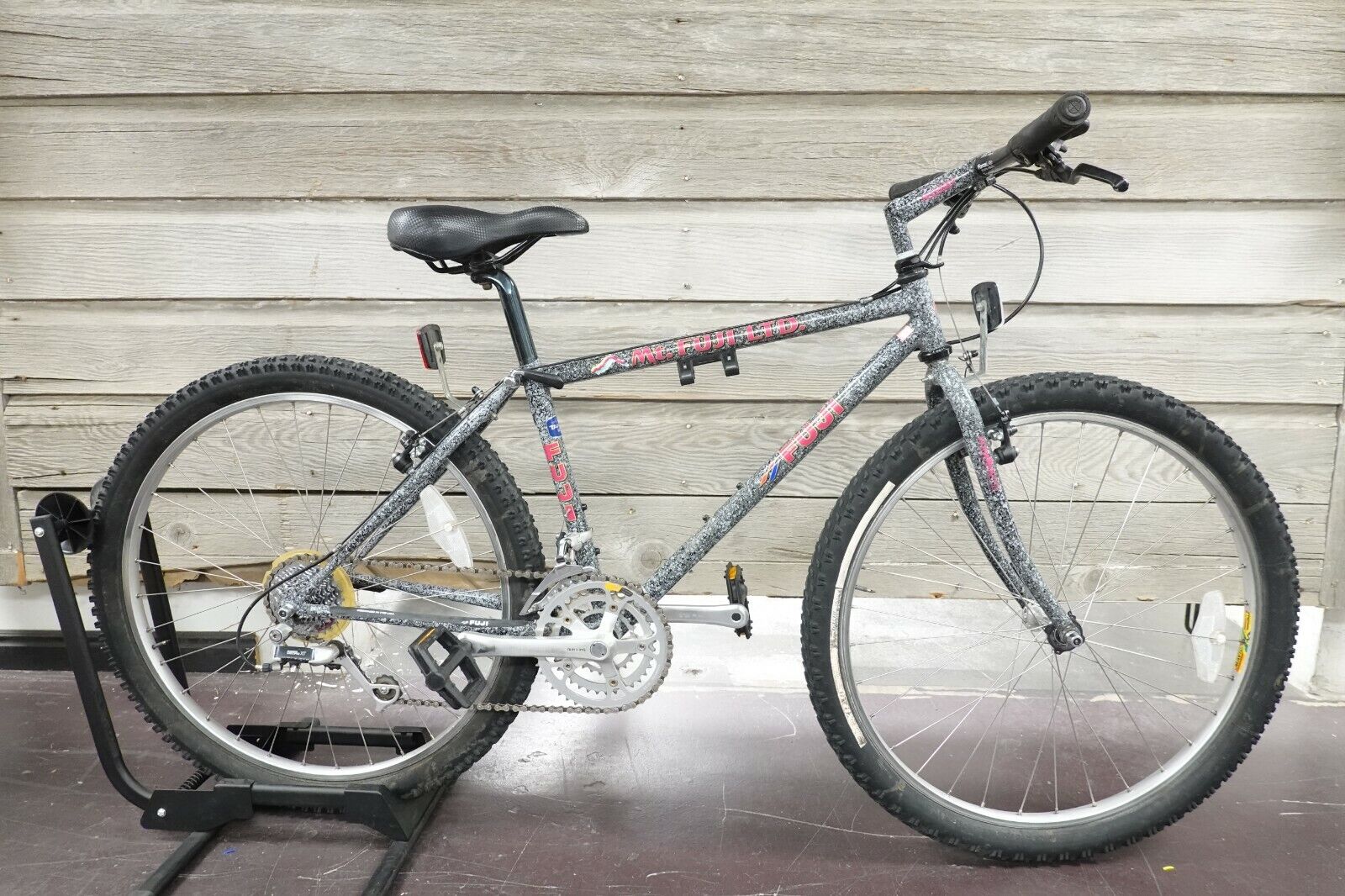 VINTAGE Paint Splatter XT Ritchey Mavic Mt. Fuji LTD VINTAGE Paint Splatter XT Ritchey Mavic Mt. Fuji LTD