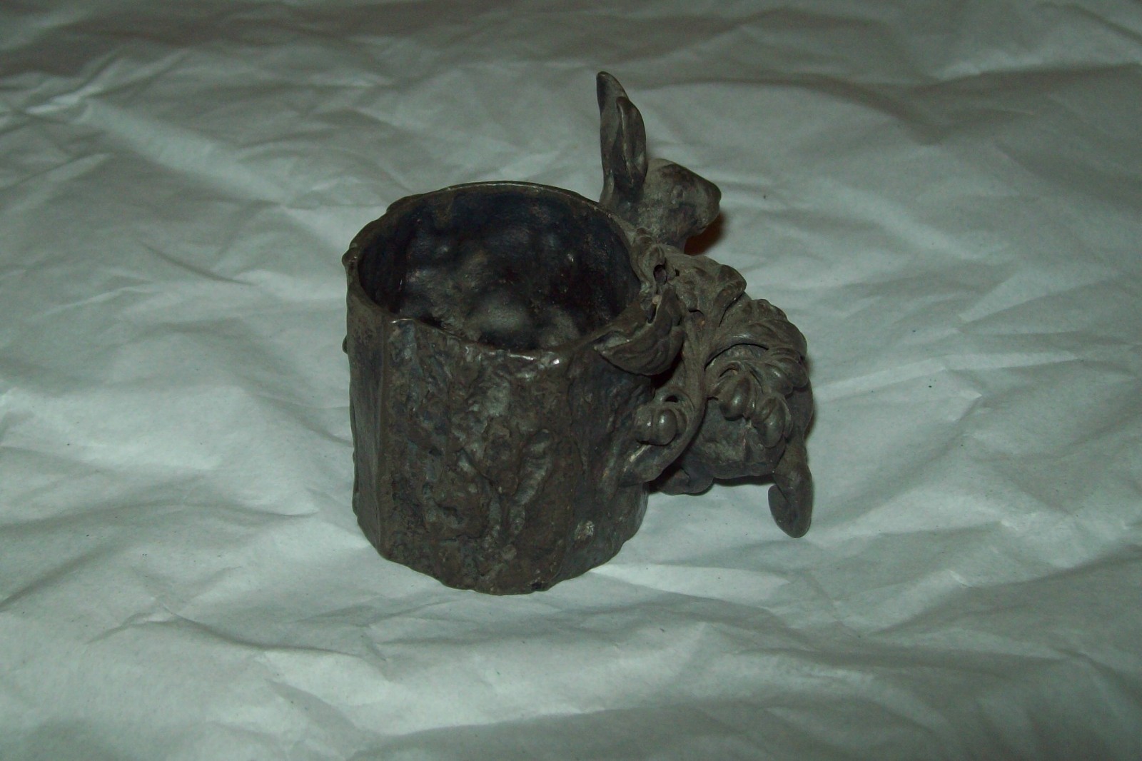Rabbit silver plate SIMPSON HALL MILLER TOOTH PICK NAPKIN & PEWTER TIN CANISTER