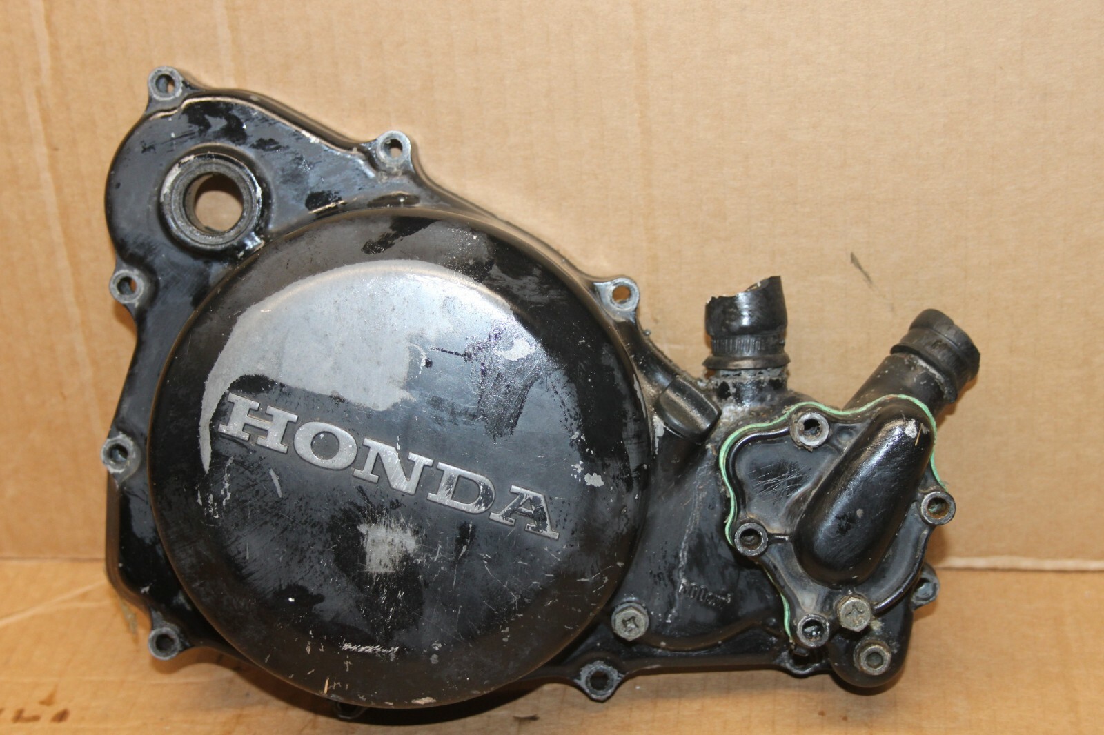 1985 HONDA CR250R OEM CLUTCH COVER RIGHT SIDE ENGINE COVER