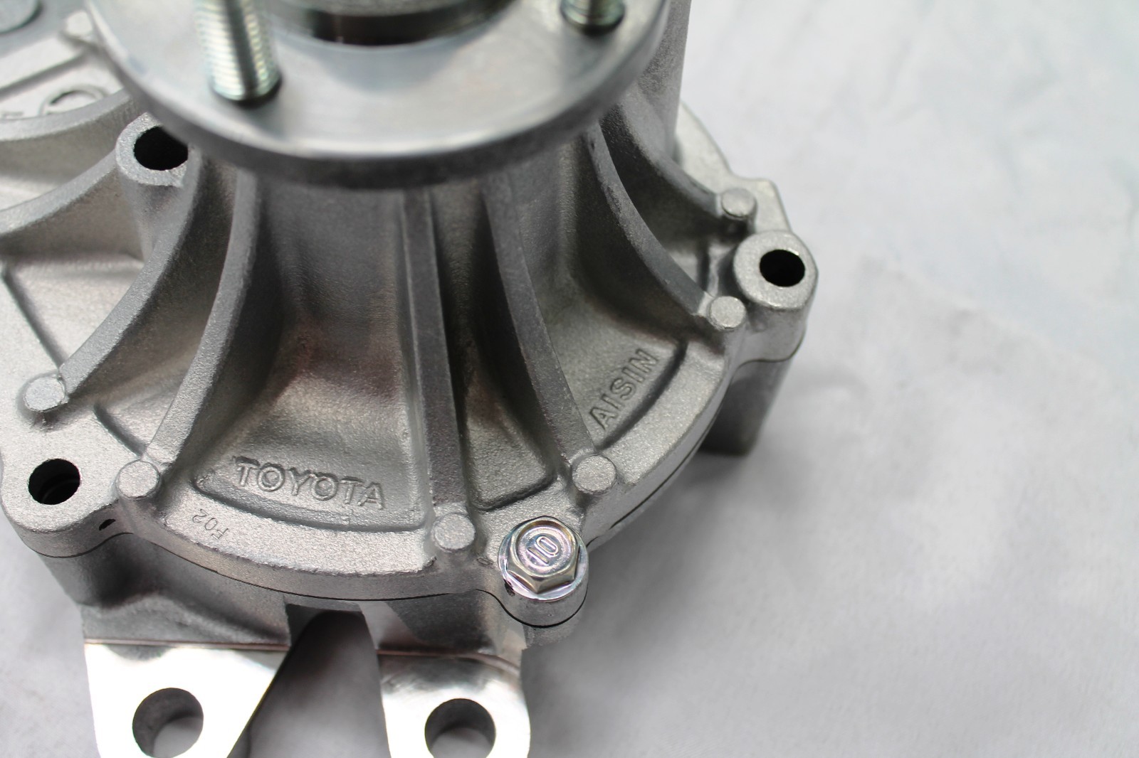 TOYOTA PRADO WATER PUMP 150 SERIES 1KDFTV ENGINE FROM AUG 09> GENUINE EXP POST eBay