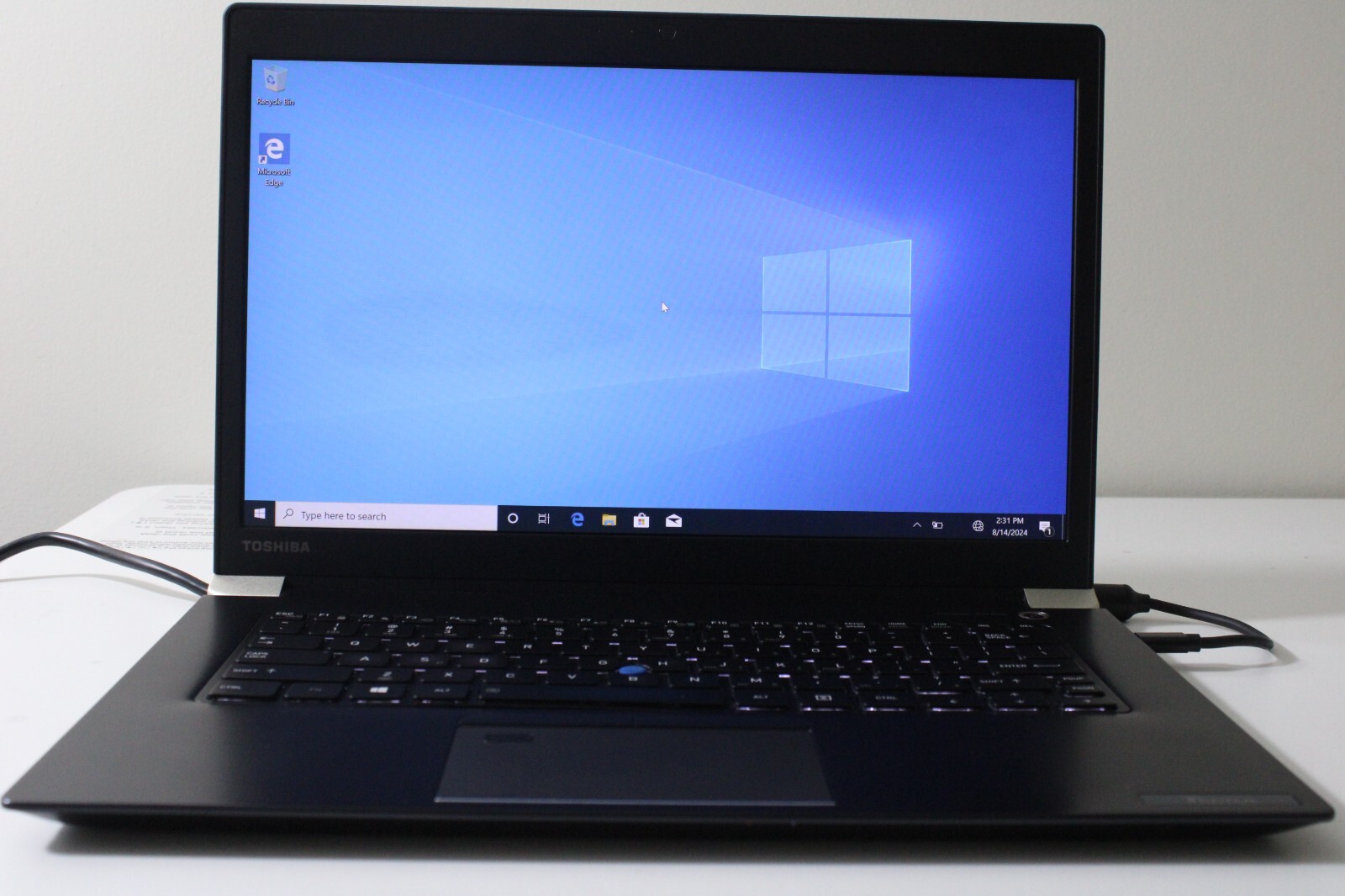 Toshiba Tecra X40-D i7-7600U 2.8GHz 8GB 256GB SSD 14 Toshiba Tecra X40-D i7-7600U 2.8GHz 8GB 256GB SSD 14