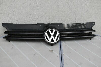 VW GOLF 4 - KÜHLERGRILL ORIGINAL GUT FARBE SCHWARZ