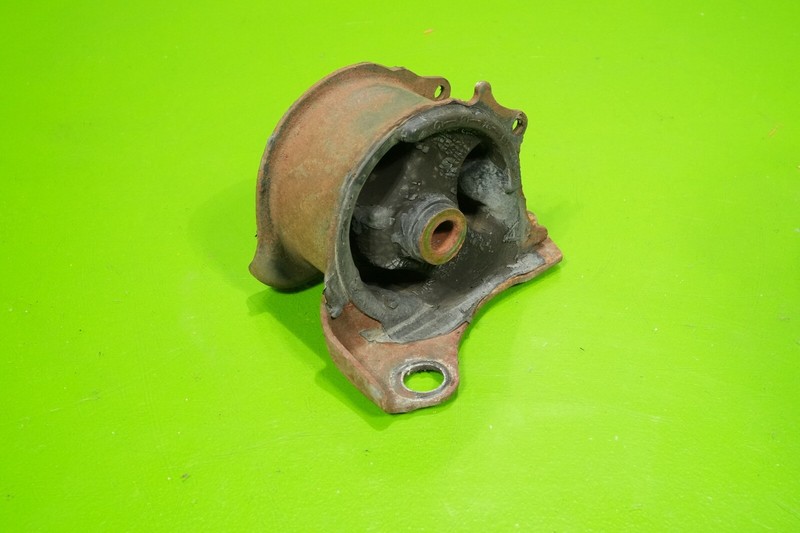96-00 Civic OEM passenger right 5 speed MT manual trans upper engine motor mount