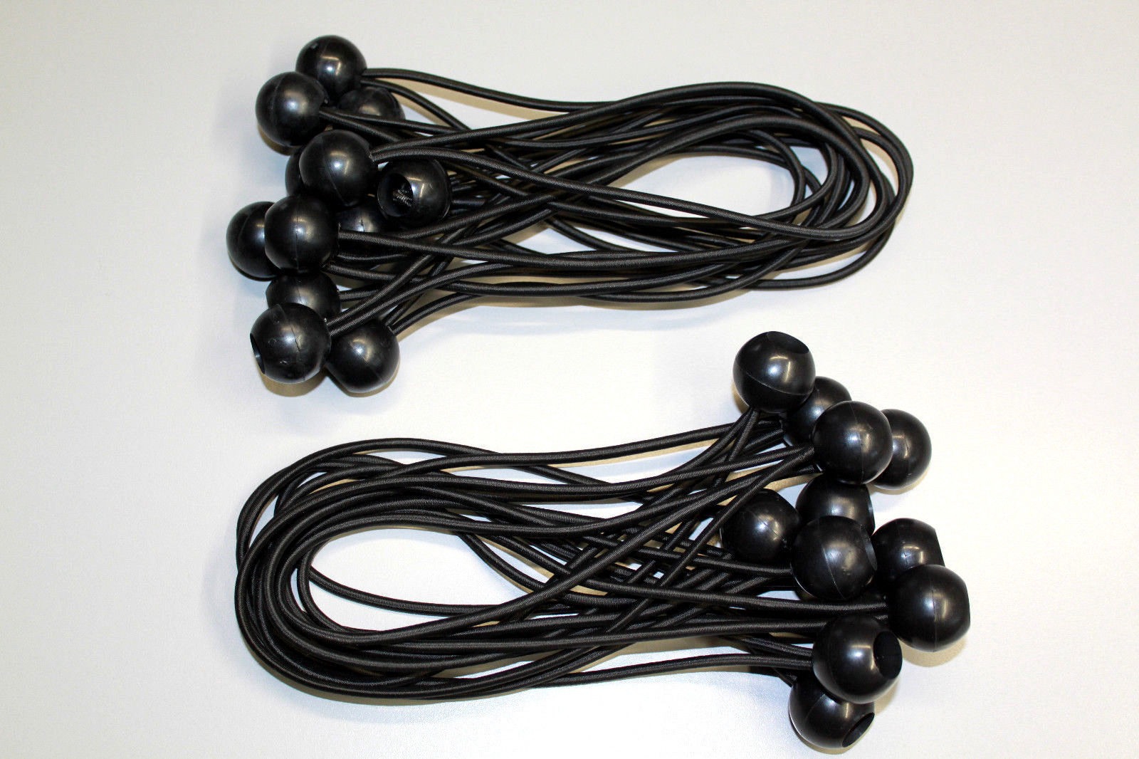 PRETEX Spanngummi mit Kugel - Set von 25 Stück x 15cm Gummispanner - Hochbelastbare Spanngummis Perfekt als Planenspanner oder Zeltspanner - Zeltgummi Expanderschlingen Schwarz PRETEX Spanngummi mit Kugel - Set von 25 Stück x 15cm Gummispanner - Hochbelastbare Spanngummis Perfekt als Planenspanner oder Zeltspanner - Zeltgummi Expanderschlingen Schwarz