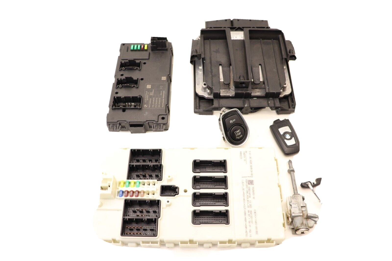 2014-2018 BMW 328D N47 2.0L RWD ENGINE DME ECU FEM MODULE