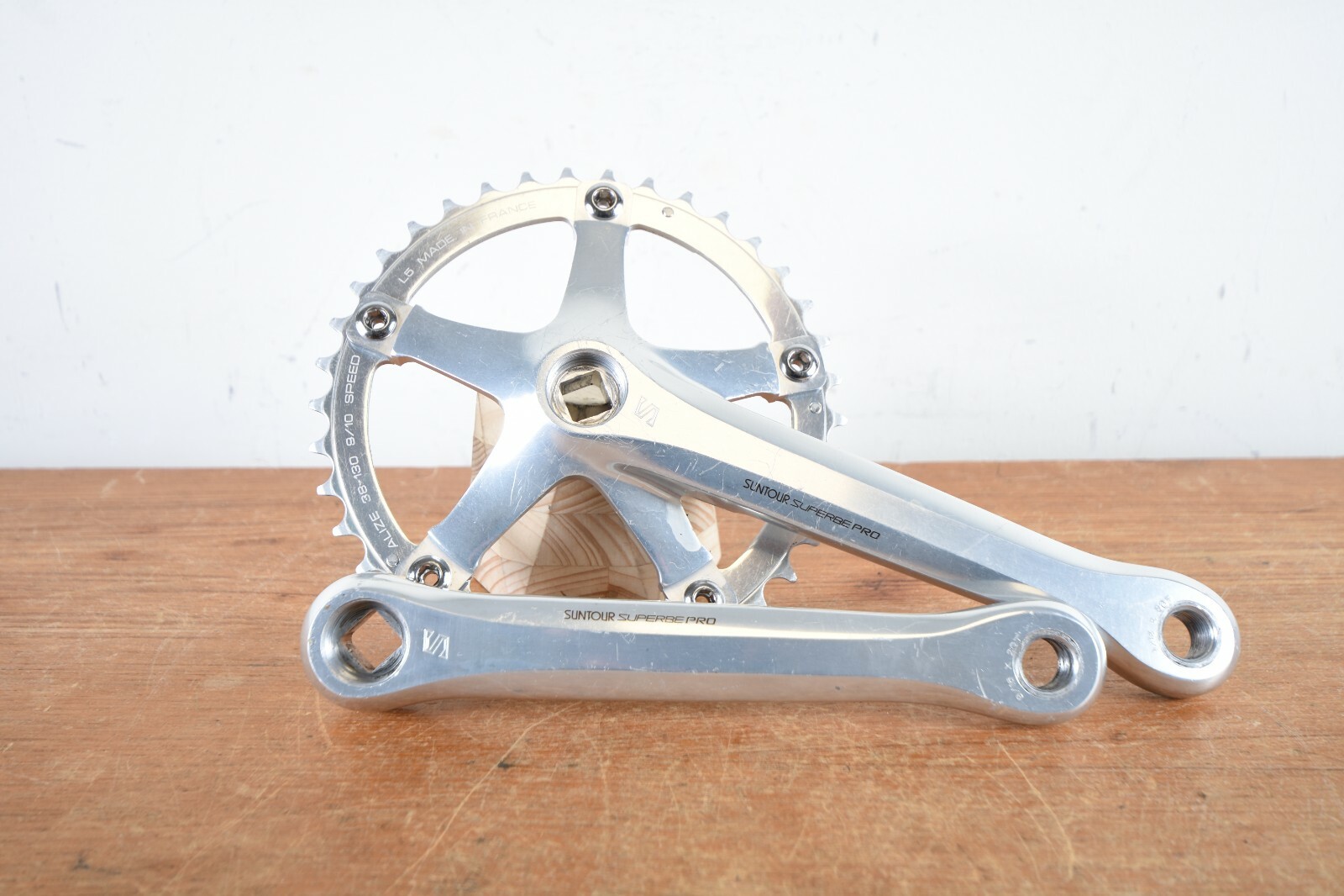 Vintage Rare Suntour Superbe Pro Crankset 38T Chainring Vintage Rare Suntour Superbe Pro Crankset 38T Chainring