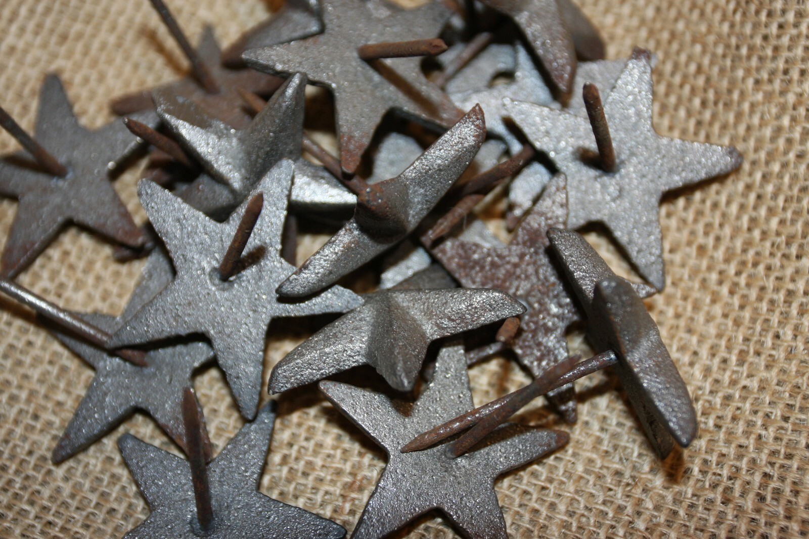 (100) Cast Iron Star Nailheads Clavos 1 3/4