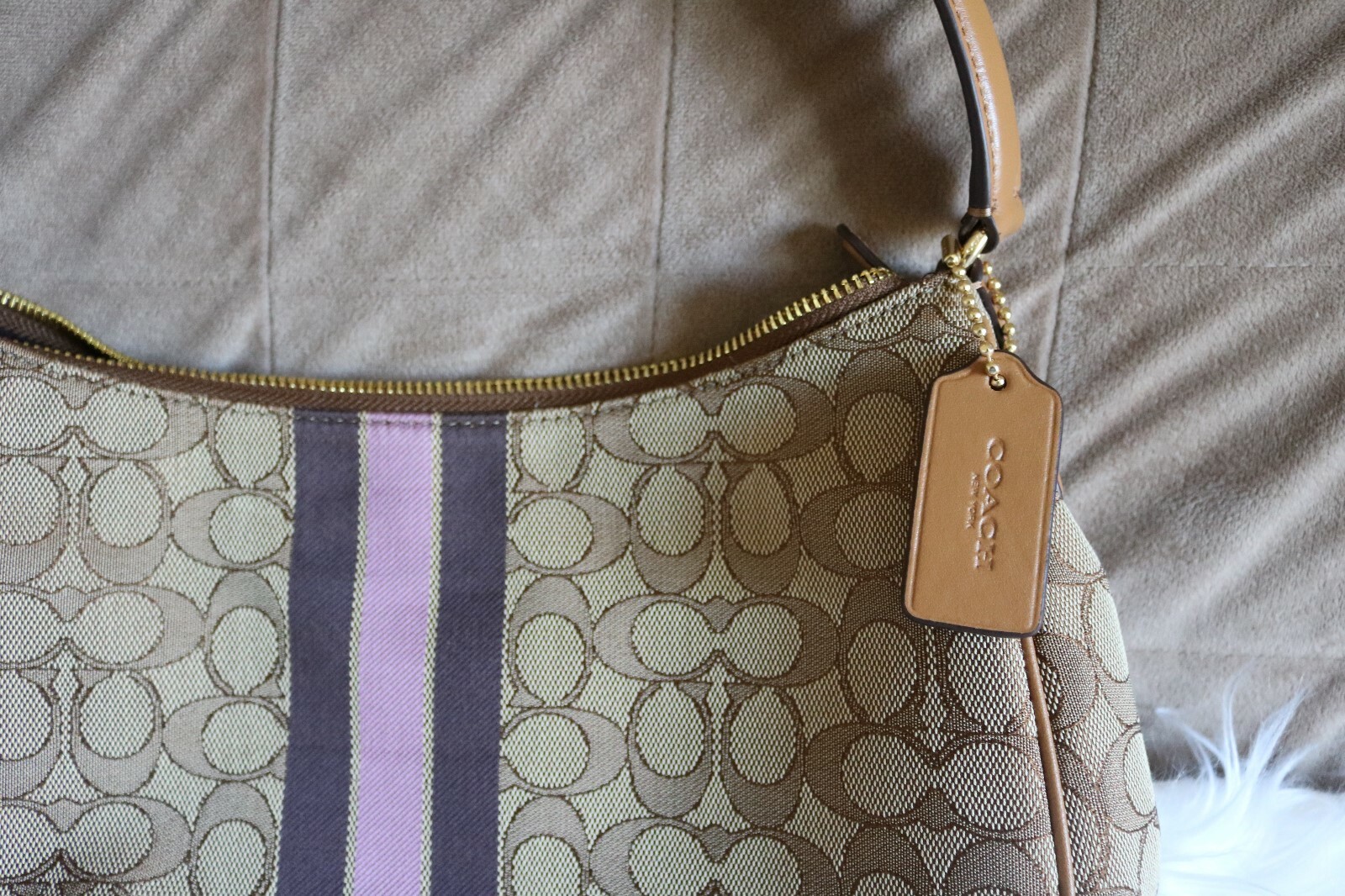 NWT COACH (F39042) ZIP SHOULDER BAG IN SIGNATURE JACQUARD WITH STRIPE