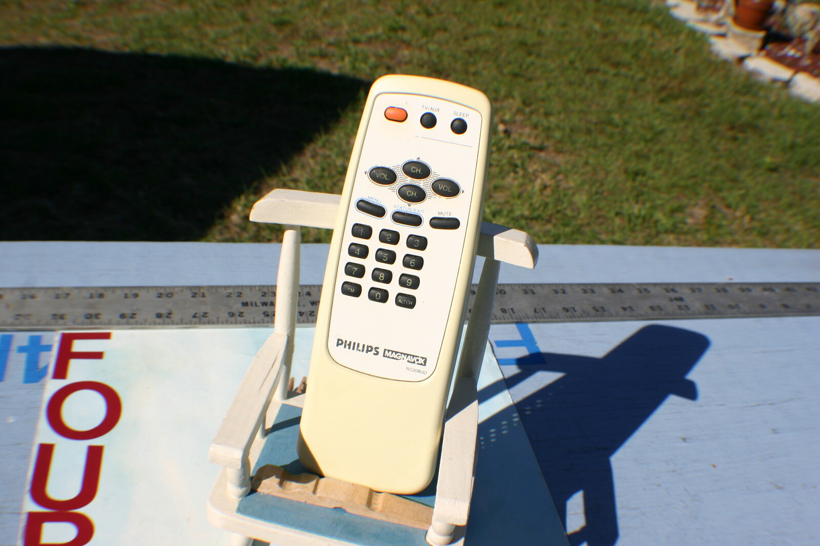 PHILIPS - MAGNAVOX   REMOTE -  MODEL N0308UD - TV - TESTED