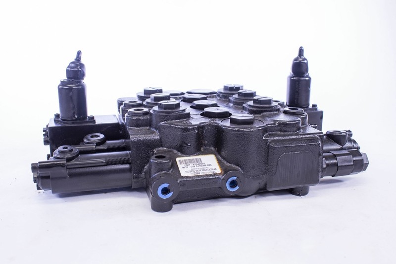 Husco Hydraulic Valves Surplus Industrial Equipment