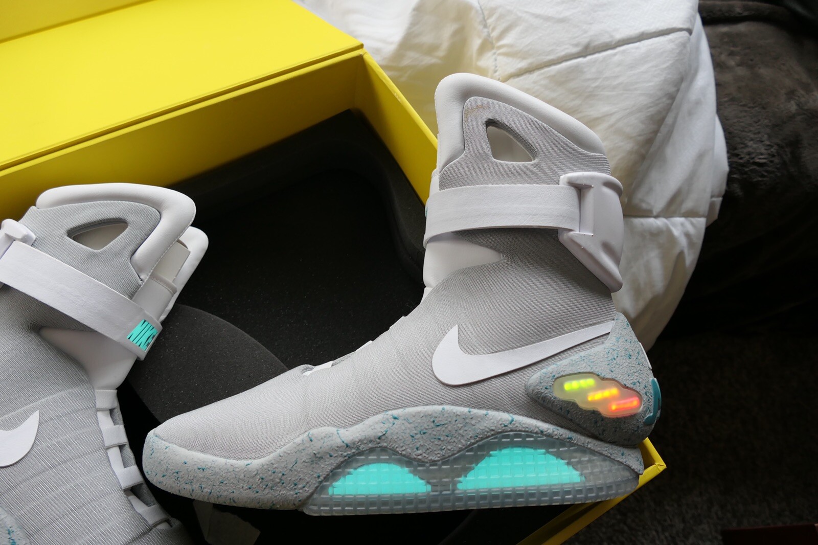 nike back to future