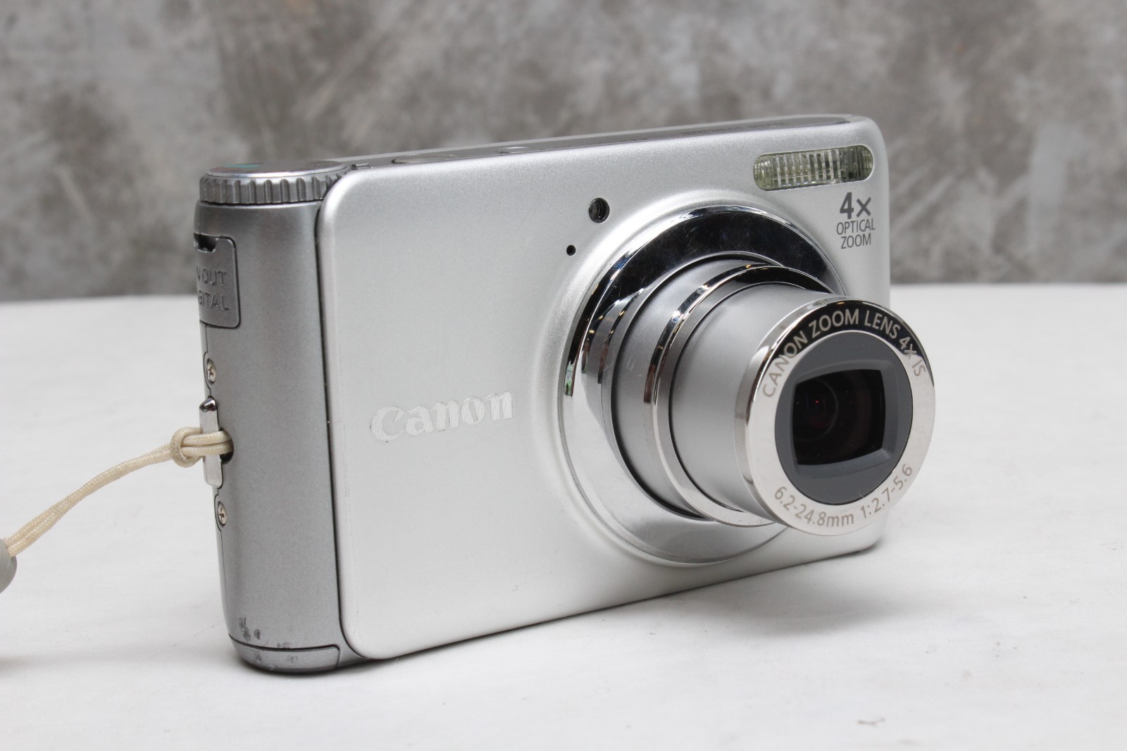 【美品】Canon PowerShot A3100 IS シルバー◯ Canon PowerShot A3100 IS Digital Camera (Silver) 4255B001 B&H