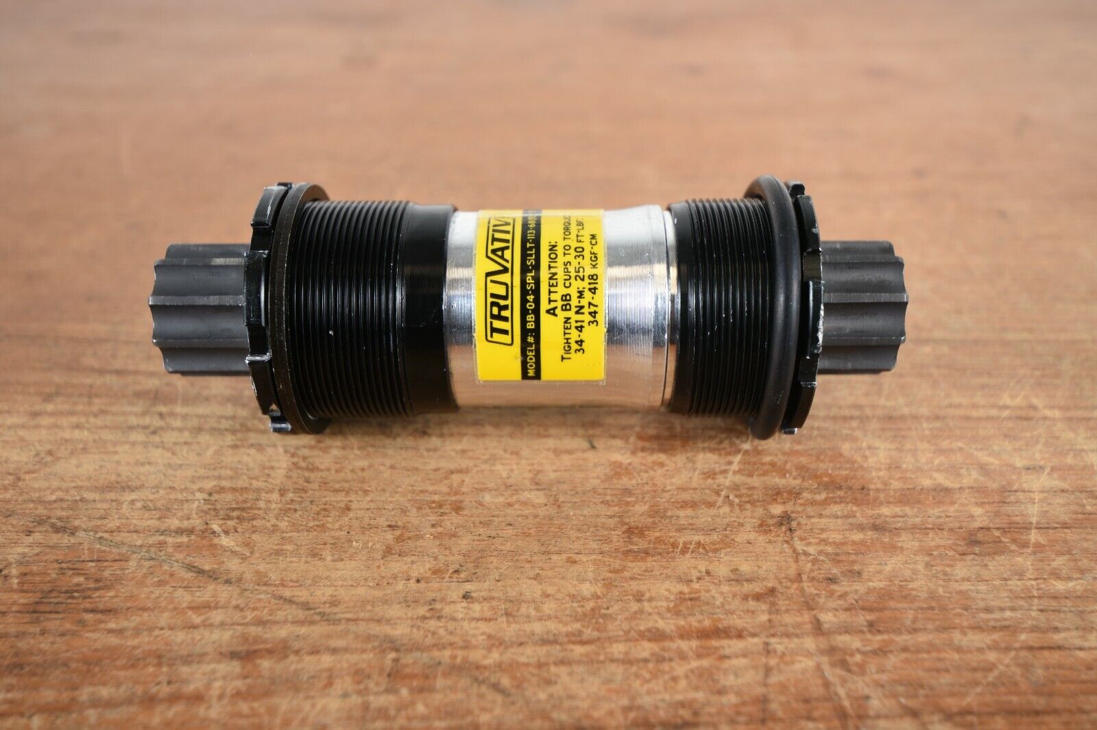 Truvativ ISIS Giga Pipe Bottom Bracket BB-04 Spindle 113mm Truvativ ISIS Giga Pipe Bottom Bracket BB-04 Spindle 113mm
