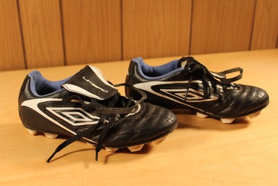 youth size 4 soccer cleats