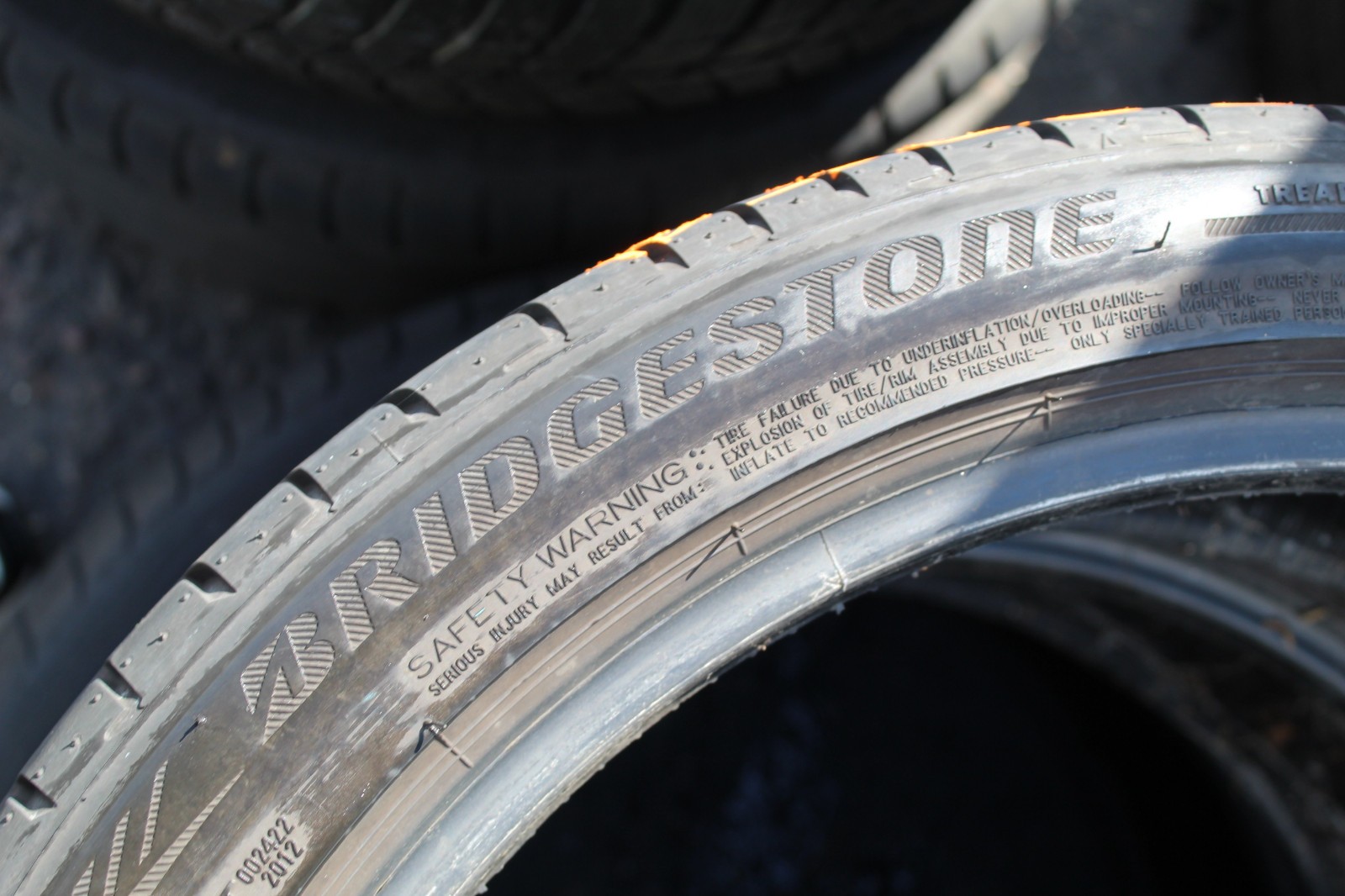 235 40 19 Bridgestone, Potenza S001, 96W, x2 A Pair 6.7mm (F1_tyres) L3795