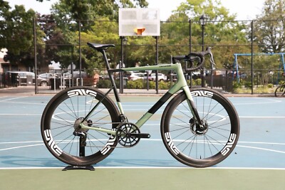 $12K Cannondale Supersix Evo Bike 60 Di2 ENVE 4.5 Chris King 4IIII Power Meter
