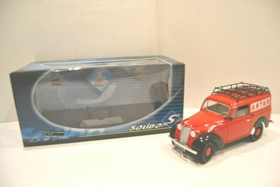 Solido Prestige 1/18. Renault Juvaquatre 1952 fourg. tôlée 3P. Antar Réf. 8424a.