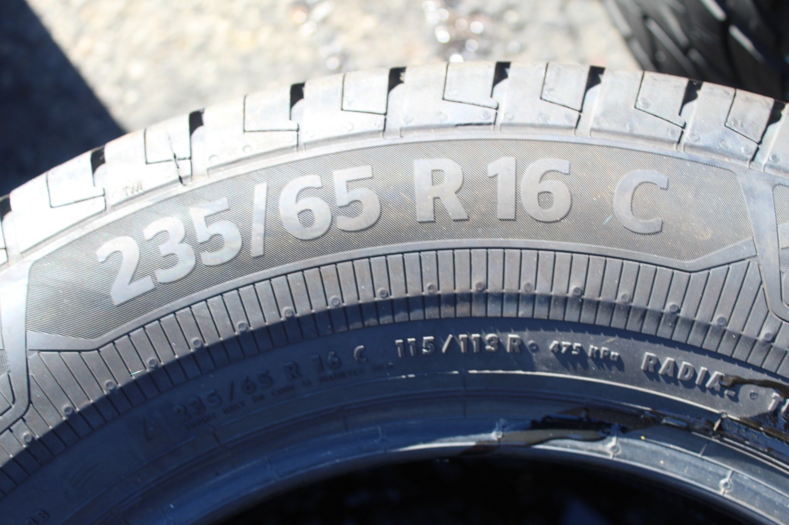 New 235 65 16C Continental, Van Contact Eco, 115/113R, x1 Tyre (F1_tyres) L3839