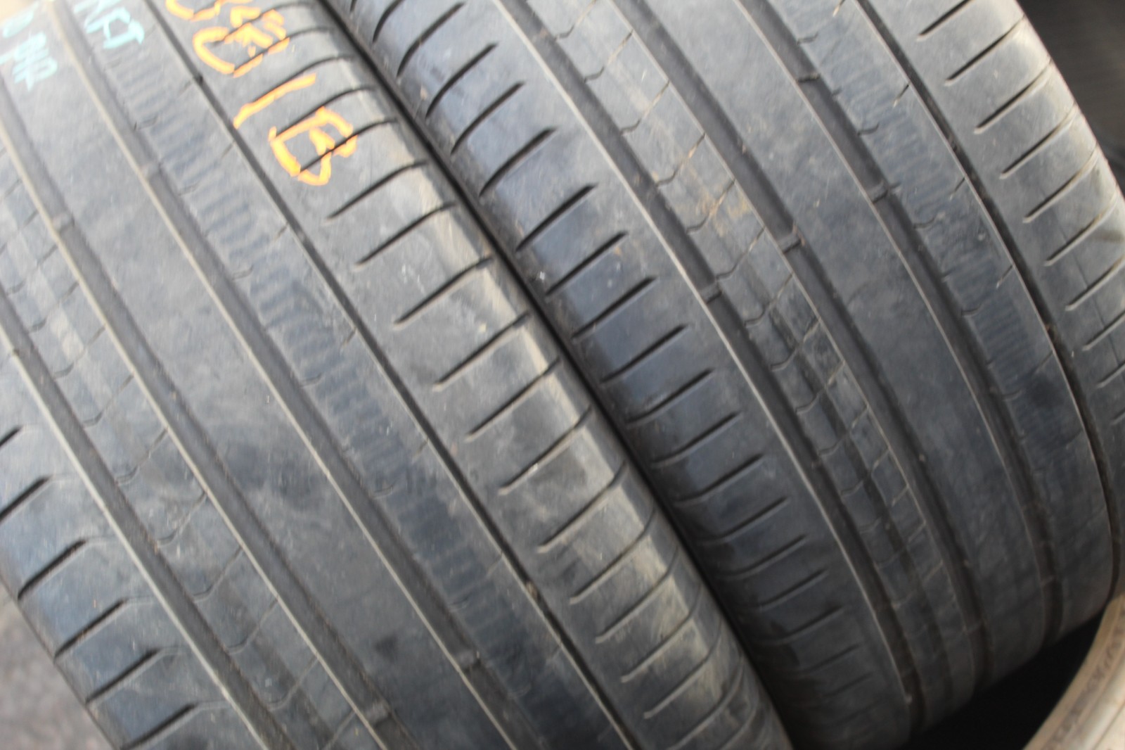 275 30 20 Pirelli, RunFlat, MOE, Star, 97Y, x2 A Pair 5.0mm (F1_tyres) L3881