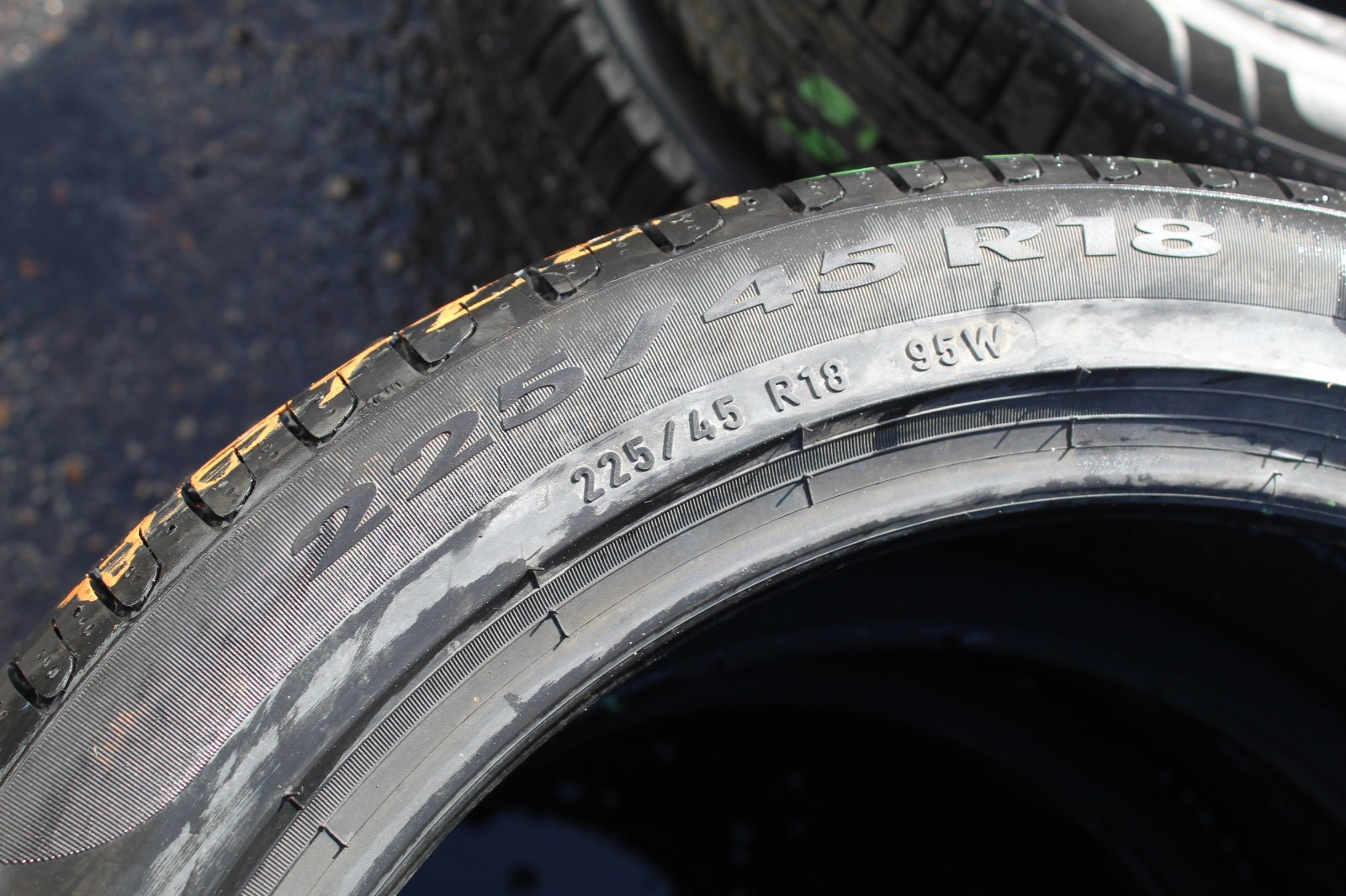 New 225 45 18 Pirelli, Cinturato P7, 95W, x1 Tyre (F1_tyres) FOD L3768