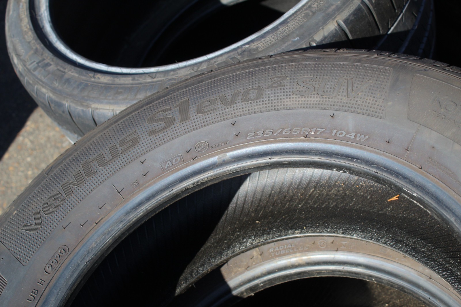 235 65 17 Hankook, Ventus S1 Evo 2 SUV, AO 104W x2 A Pair 6.2mm (F1_tyres) L3730