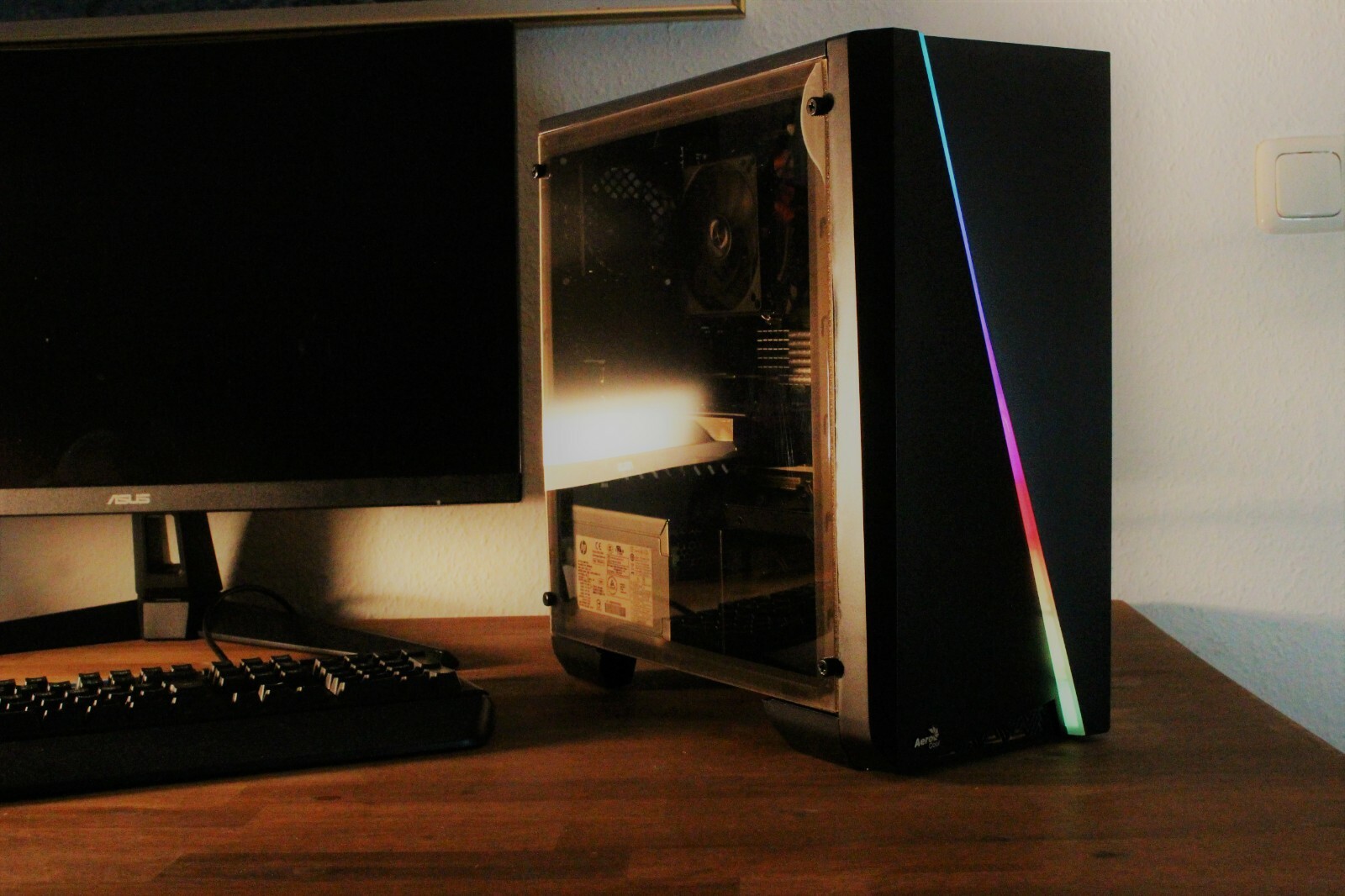*Händler SALE* Gaming PC - Nvidia GTX 1050 - AMD FX 4300 4 GHz - 8gb - SSD - RGB