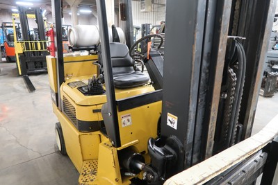 2006' Yale 10,000# Cushion Tire Forklift, LPG, Three Stage, Sideshift, Hyster