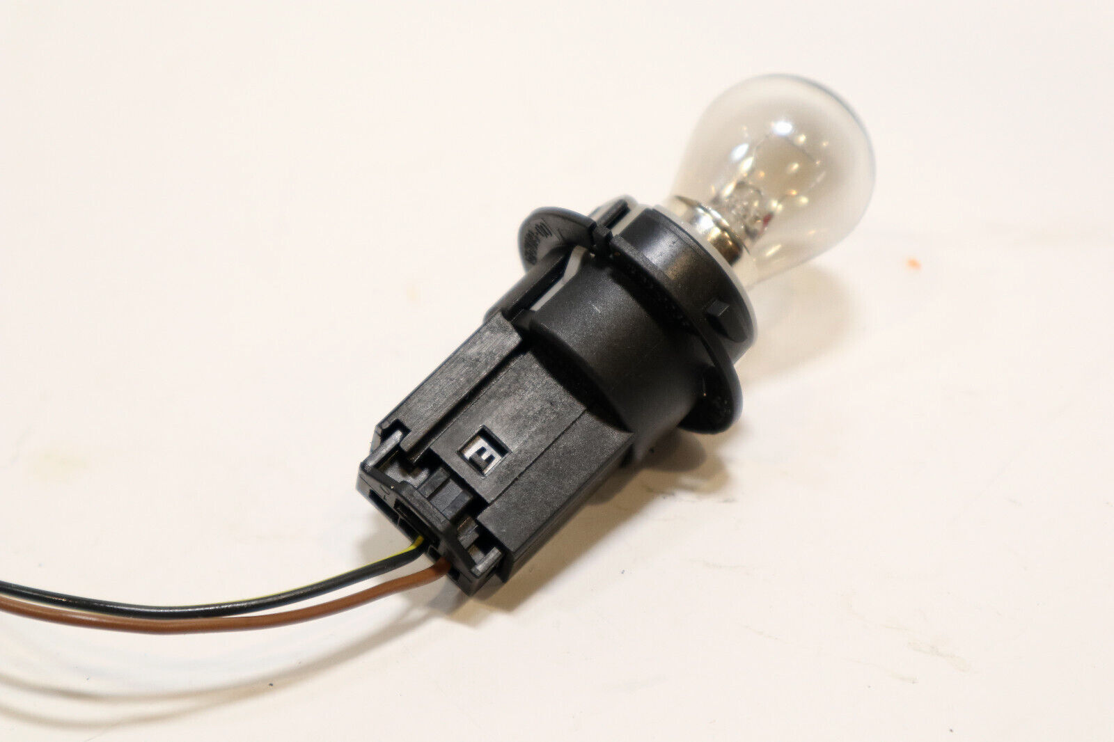 08-13 bmw 128i Turn signal bulb RIGHT OR LEFT oem 168019-00