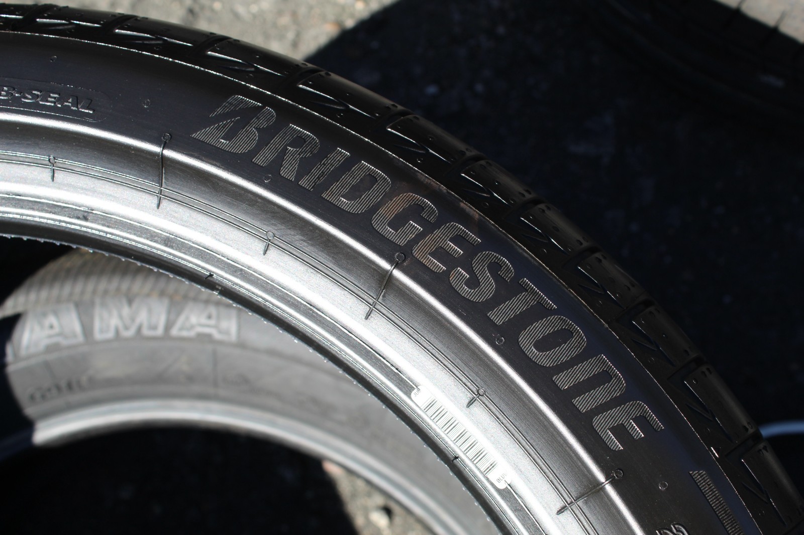 New 255 40 21 Bridgestone, Turanz, AO, EV, 102T x1 Single Tyre (F1_tyres) L3956