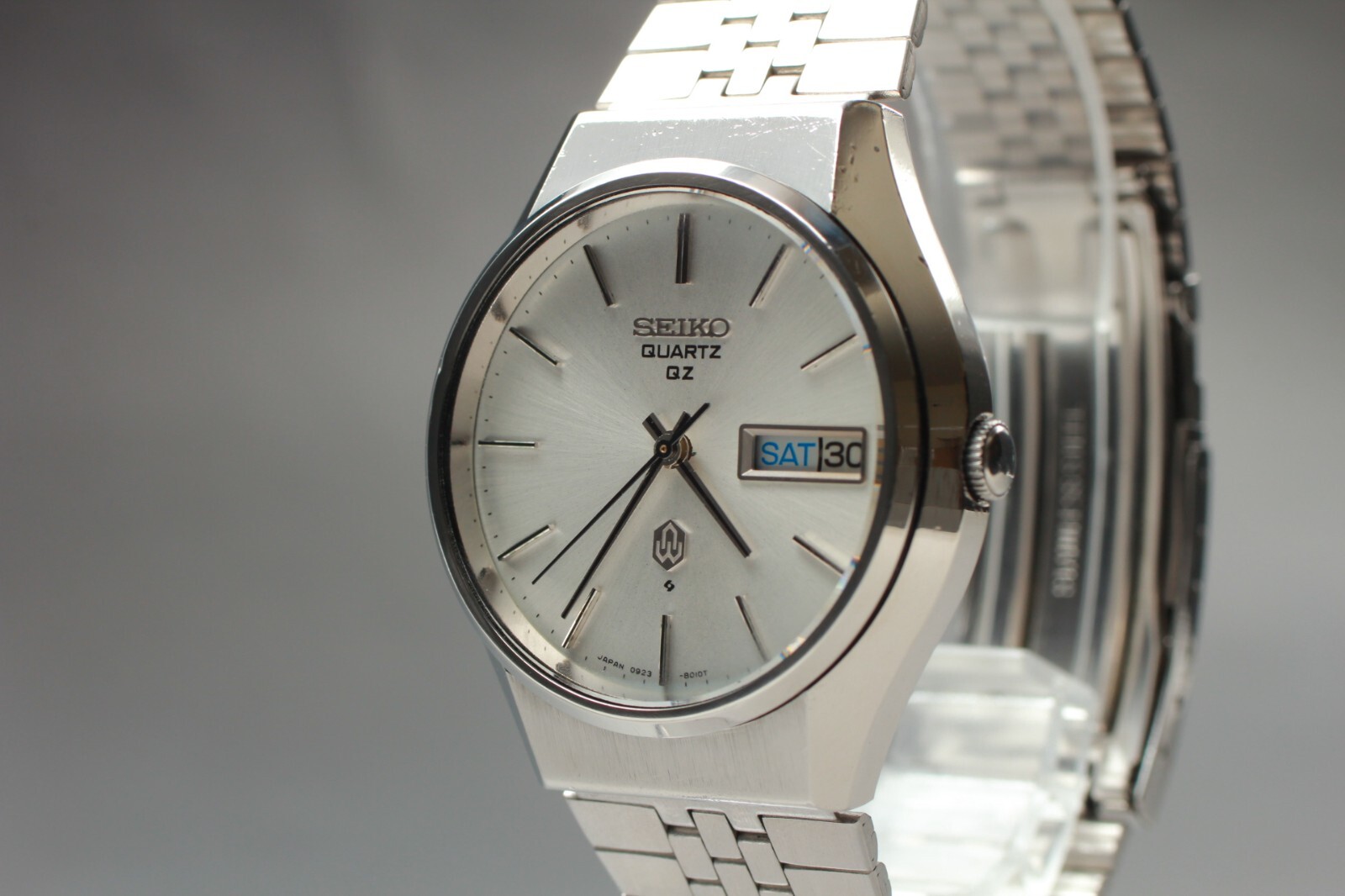 NEAR MINT* VINTAGE SEIKO QZ 0923-8010-G Day Date Quartz NEAR MINT* VINTAGE SEIKO QZ 0923-8010-G Day Date Quartz