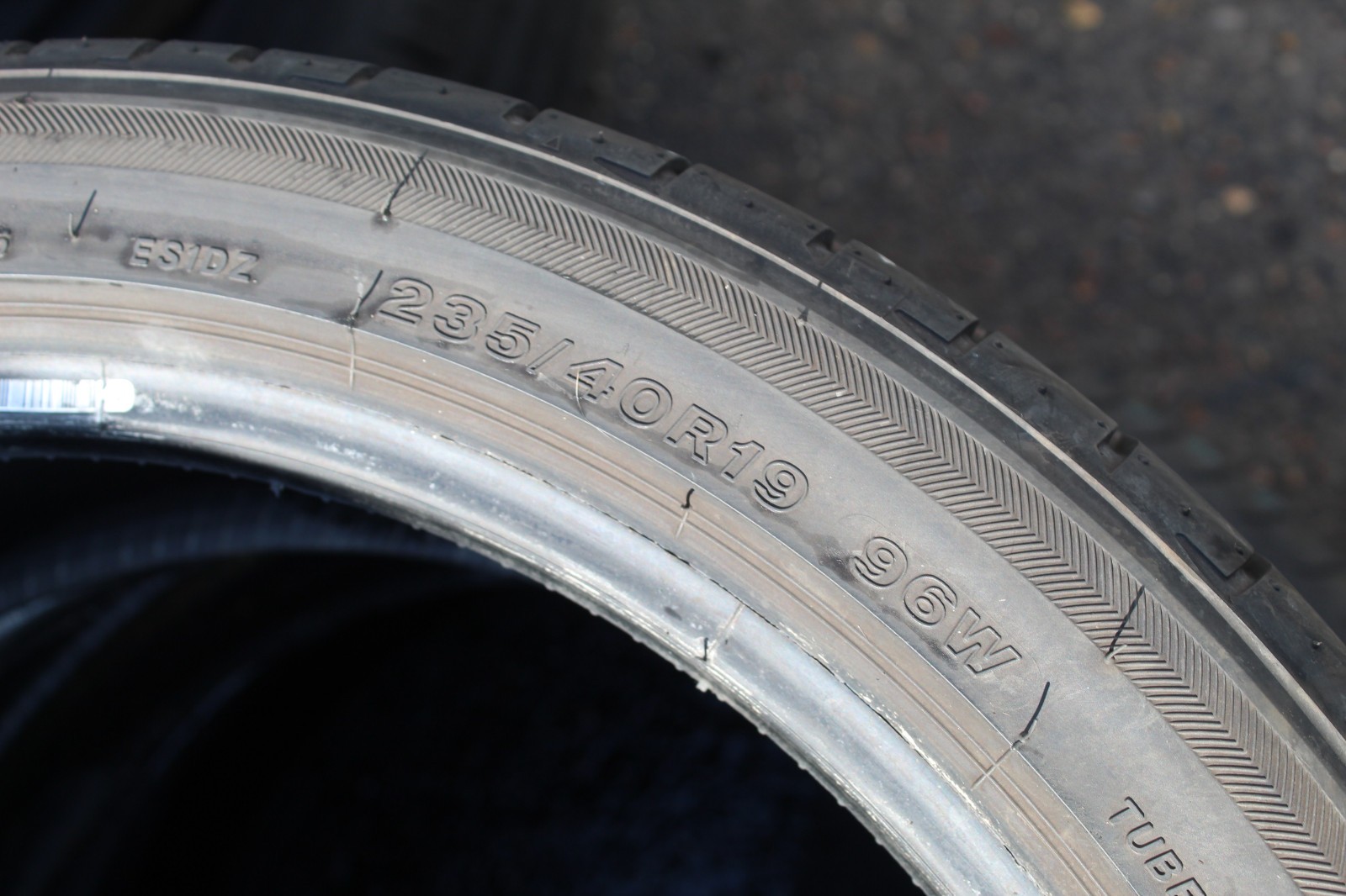 235 40 19 Bridgestone, Potenza S001, 96W, x2 A Pair 6.7mm (F1_tyres) L3795